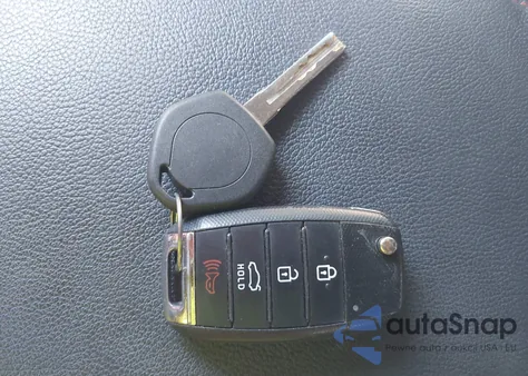 2016 Kia Optima Lx from USA, damaged, VIN 5XXGT4L30GG023290